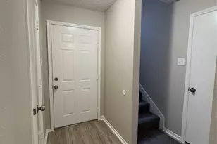 2609 Isbella Dr, Grand Prairie, TX 75052 - Photo 5