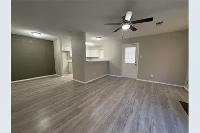 2609 Isbella Drive, Grand Prairie, TX 75052 - Photo 3