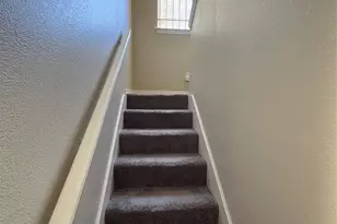 2609 Isbella Dr, Grand Prairie, TX 75052 - Photo 11