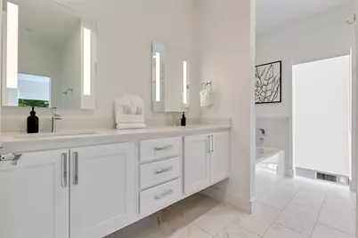 1771 McCoy Street #401, Dallas, TX 75204 - Photo 13