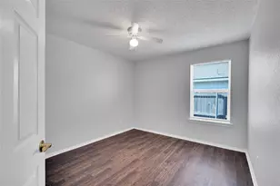 916 Joshua Dr, Burleson, TX 76028 - Photo 25