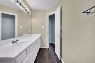 916 Joshua Dr, Burleson, TX 76028 - Photo 27