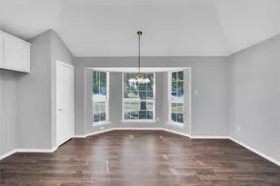 916 Joshua Dr, Burleson, TX 76028 - Photo 13