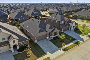 10408 Autumn Leaves Ln, Aubrey, TX 76227 - Photo 5