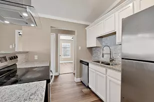 2007 Red Cloud Dr, Dallas, TX 75217 - Photo 9