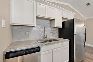 2007 Red Cloud Dr, Dallas, TX 75217 - Photo 13