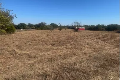 8913 S Peaceful Court, Granbury, TX 76048 - Photo 11