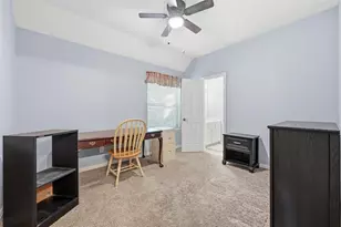 6796 Lakefront Dr, Grand Prairie, TX 75054 - Photo 29