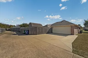 112 Santa Fe Trail, Waxahachie, TX 75165 - Photo 31