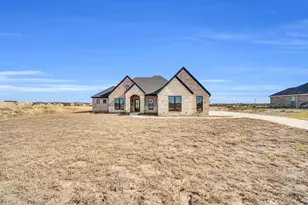 201 Marie Ln, Waxahachie, TX 75167 - Photo 3