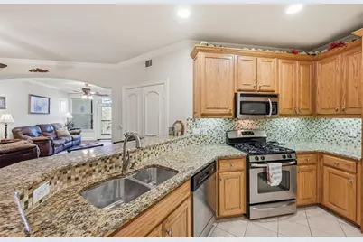 500 Waters Edge Drive #228, Lake Dallas, TX 75065 - Photo 7