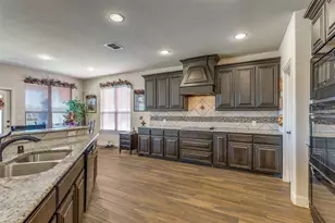 1225 Roadrunner Dr, Little Elm, TX 75068 - Photo 13