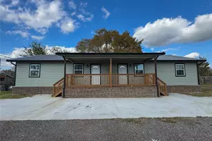 216 Smith Cir, Point, TX 75472 - Photo 1