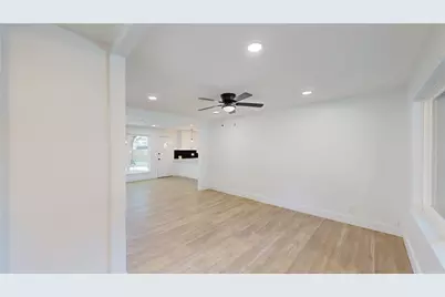 1007 N Cottonwood Drive, Richardson, TX 75080 - Photo 3