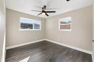 216 Opal St, Saginaw, TX 76179 - Photo 17