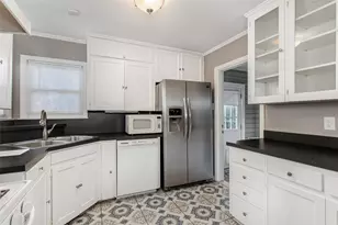 8642 Daytonia Ave, Dallas, TX 75218 - Photo 9