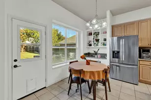 18 Equestrian Ct, Mansfield, TX 76063 - Photo 11