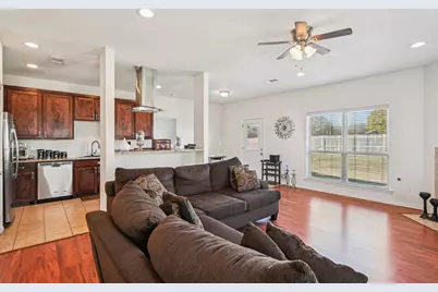 801 Cascade Drive, Glenn Heights, TX 75154 - Photo 1