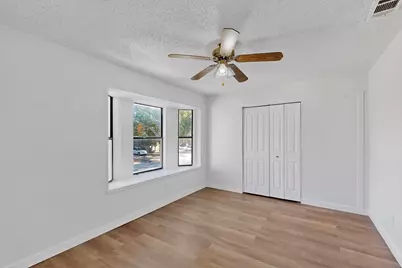 6328 Meadow Glen Drive, Arlington, TX 76018 - Photo 33