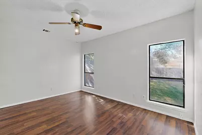 6328 Meadow Glen Drive, Arlington, TX 76018 - Photo 19