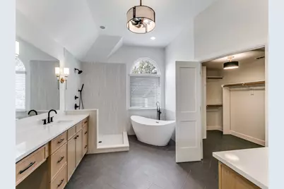 1041 Woodbriar Drive, Grapevine, TX 76051 - Photo 25