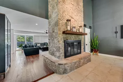 2203 Southcrest Drive, Arlington, TX 76013 - Photo 11