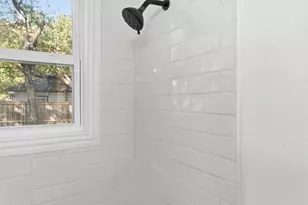 112 W Akard St, Weatherford, TX 76086 - Photo 31