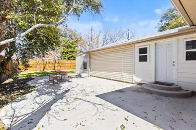 2919 Maple Springs Boulevard, Dallas, TX 75235 - Photo 7