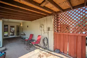 1208 Derby Run, Carrollton, TX 75007 - Photo 25