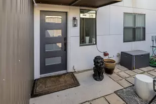 506 1st Ave, Dallas, TX 75226 - Photo 5