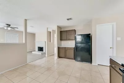 602 Ambarella Street, Arlington, TX 76002 - Photo 7