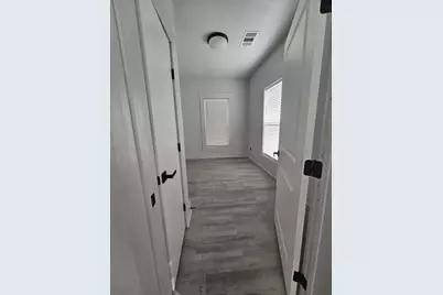 608 E Pecan Street, Taylor, TX 76574 - Photo 25