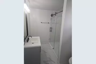 608 E Pecan Street, Taylor, TX 76574 - Photo 21