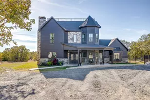 194 Co Rd 3551, Paradise, TX 76073 - Photo 1