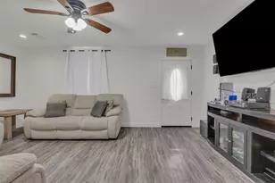 929 Hall St, Lancaster, TX 75146 - Photo 7