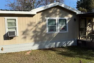 21605 Sundown Rd, Chandler, TX 75758 - Photo 13