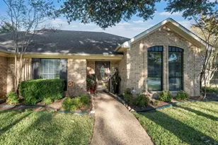 1300 Mesa Verde Dr, Waco, TX 76712 - Photo 3