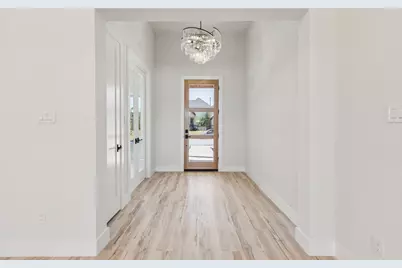 2016 Vanderbilt Drive, Weatherford, TX 76088 - Photo 3