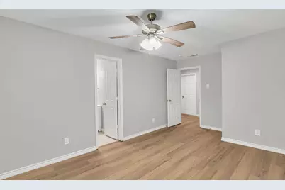 439 Clover Lane, Garland, TX 75043 - Photo 15