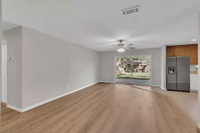 439 Clover Lane, Garland, TX 75043 - Photo 5