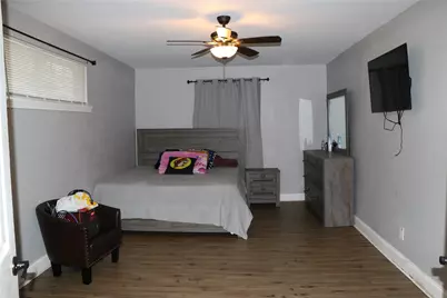 2770 E Ann Arbor Avenue, Dallas, TX 75216 - Photo 11