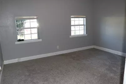 2770 E Ann Arbor Avenue, Dallas, TX 75216 - Photo 5