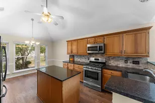 6306 Debbie Cir, Rowlett, TX 75089 - Photo 7