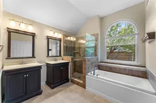 6306 Debbie Cir, Rowlett, TX 75089 - Photo 15