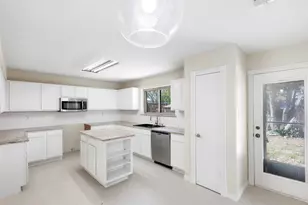 6901 Black Wing Dr, Fort Worth, TX 76137 - Photo 7