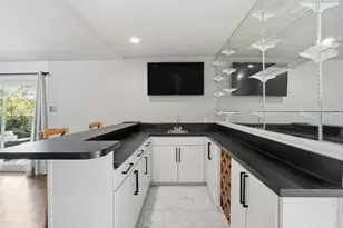 704 Timberview Ct N, Fort Worth, TX 76112 - Photo 15