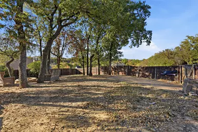 704 Timberview Court N, Fort Worth, TX 76112 - Photo 37