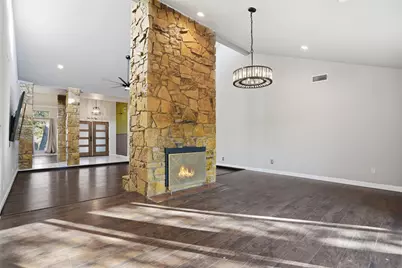 704 Timberview Court N, Fort Worth, TX 76112 - Photo 13