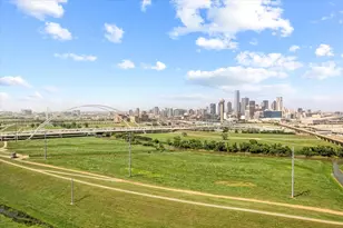 381 E Greenbriar, Dallas, TX 75203 - Photo 11