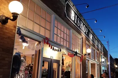 381 E Greenbriar #1402, Dallas, TX 75203 - Photo 13